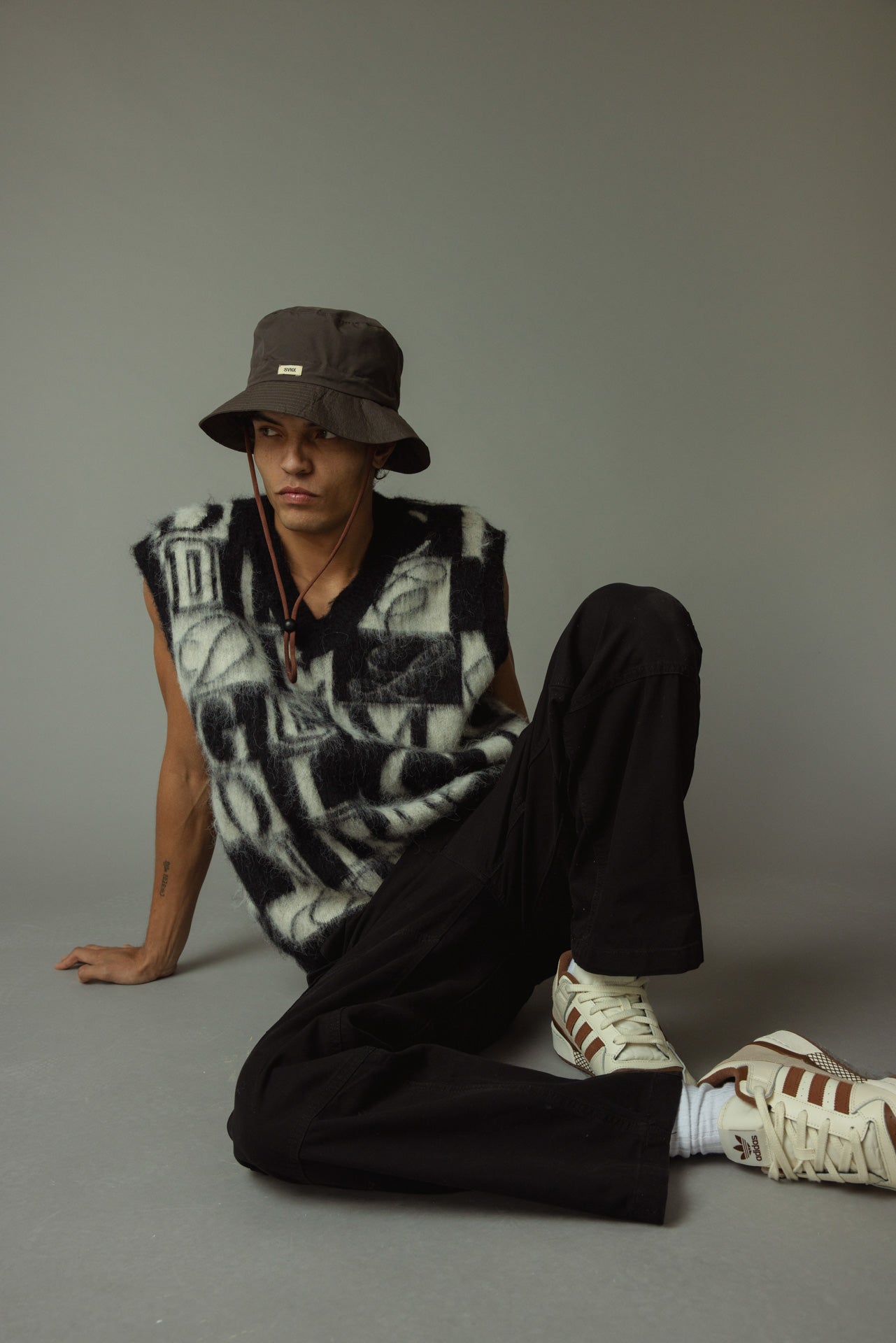 VANGUARD LOOKBOOK