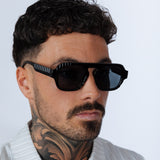 Retro Ribbed Navigator Sunglasses in Black