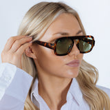 Retro Navigator Sunglasses in Green Brown Tortoiseshell