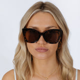 Oversized Round Cat-Eye Sunglasses in Tortoiseshell