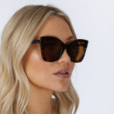Oversized Round Cat-Eye Sunglasses in Tortoiseshell