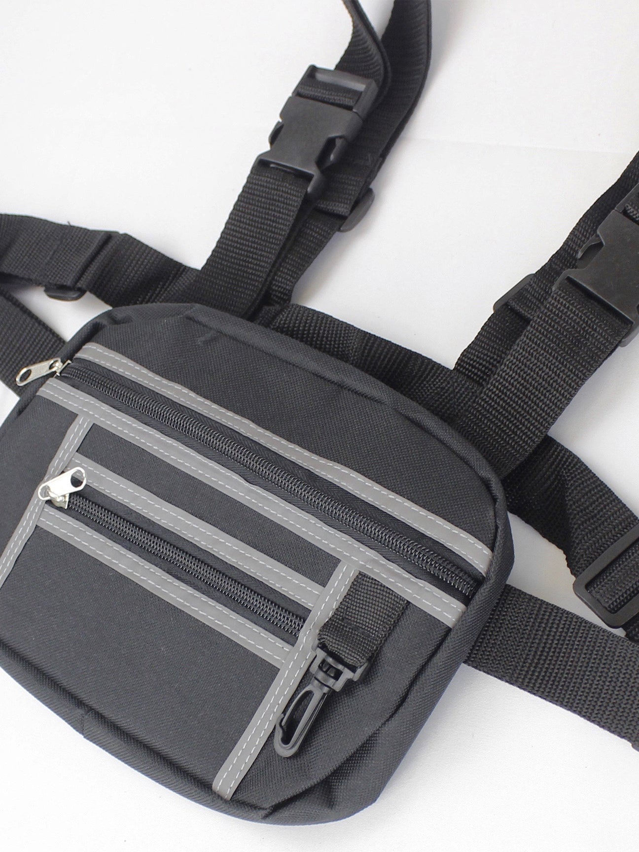BLACK CHEST BAG - svnx