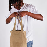Linen tote bag with front pocket in bay leaf