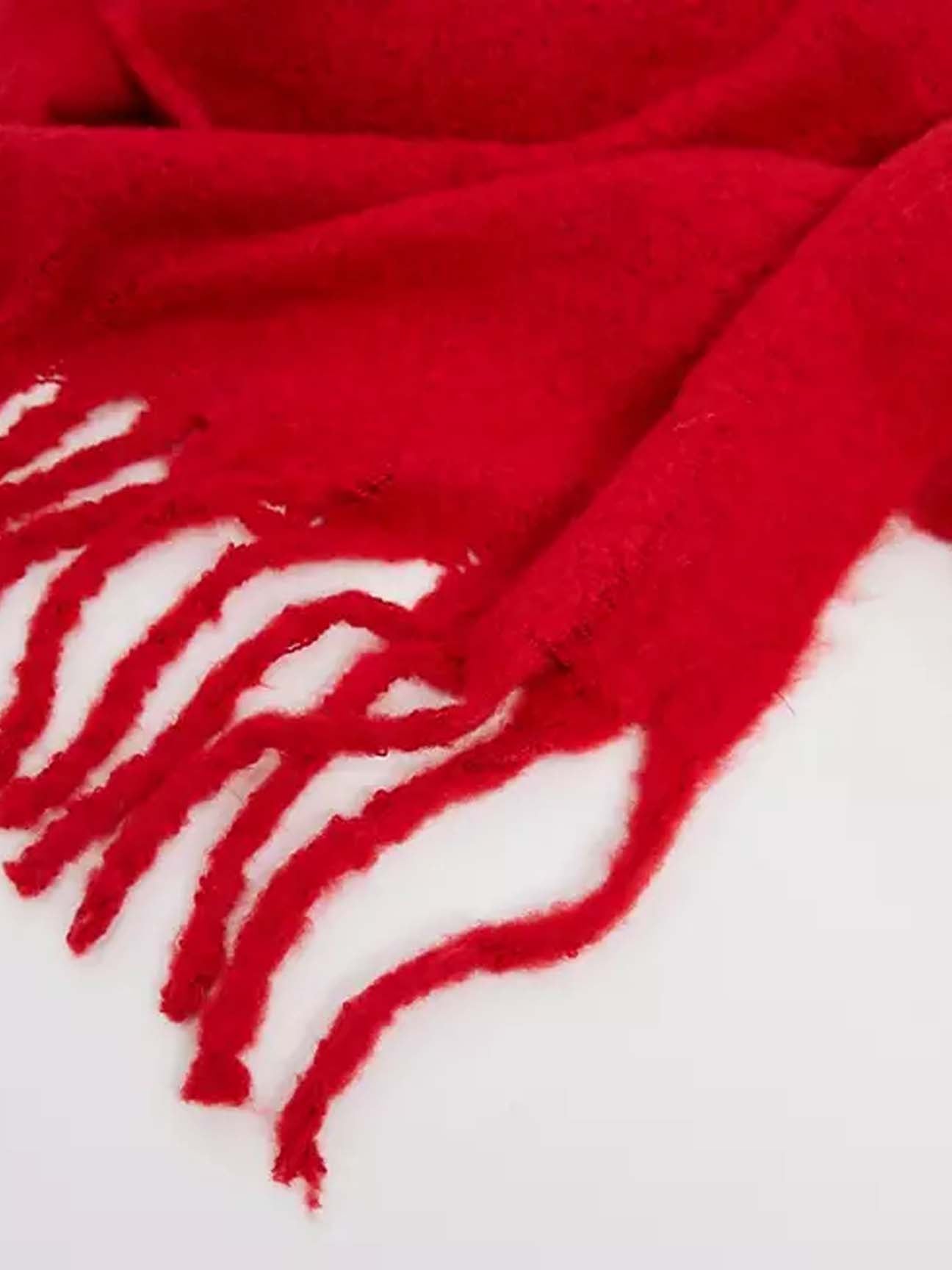 RED CHUNKY SOFT TOUCH SCARF - svnx