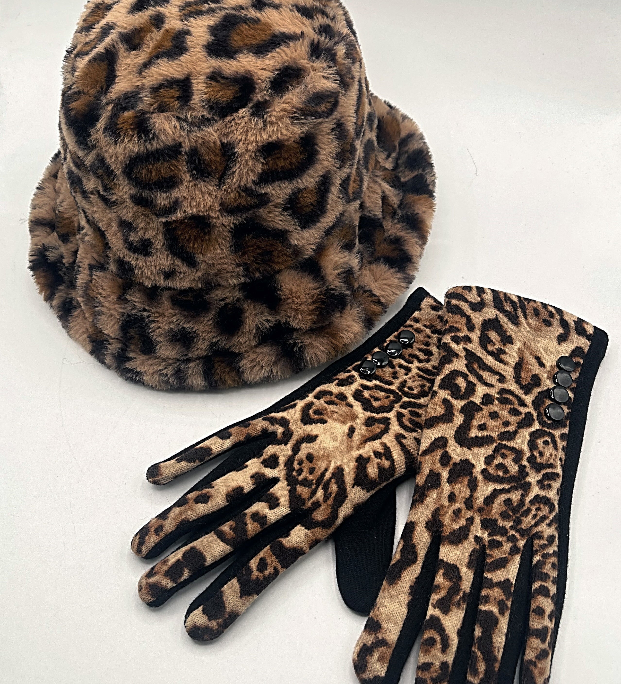 Leopard Plush Print Bucket Hat & Gloves Set