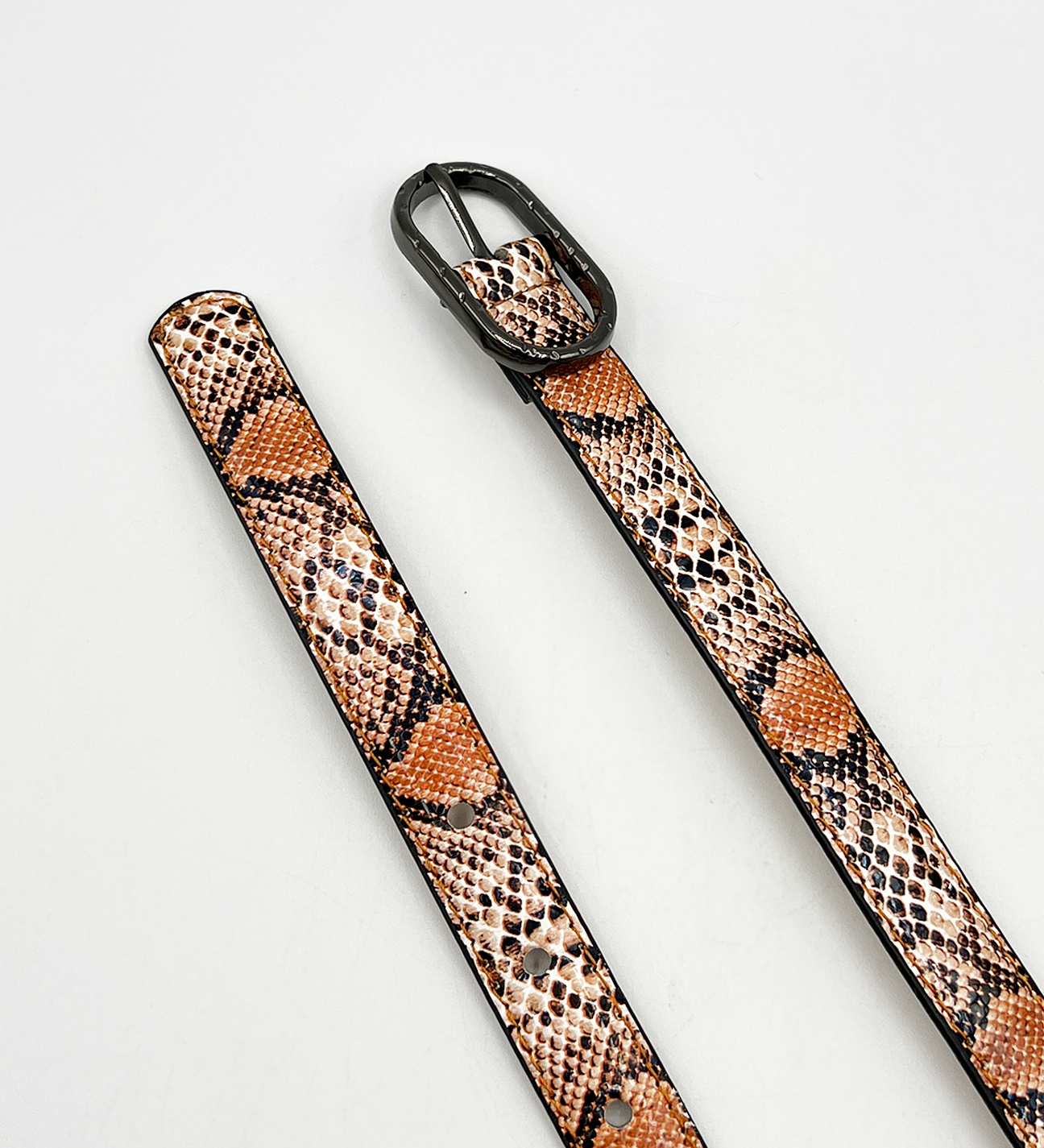 Faux Snake Print Thin Belt in Coral - svnx