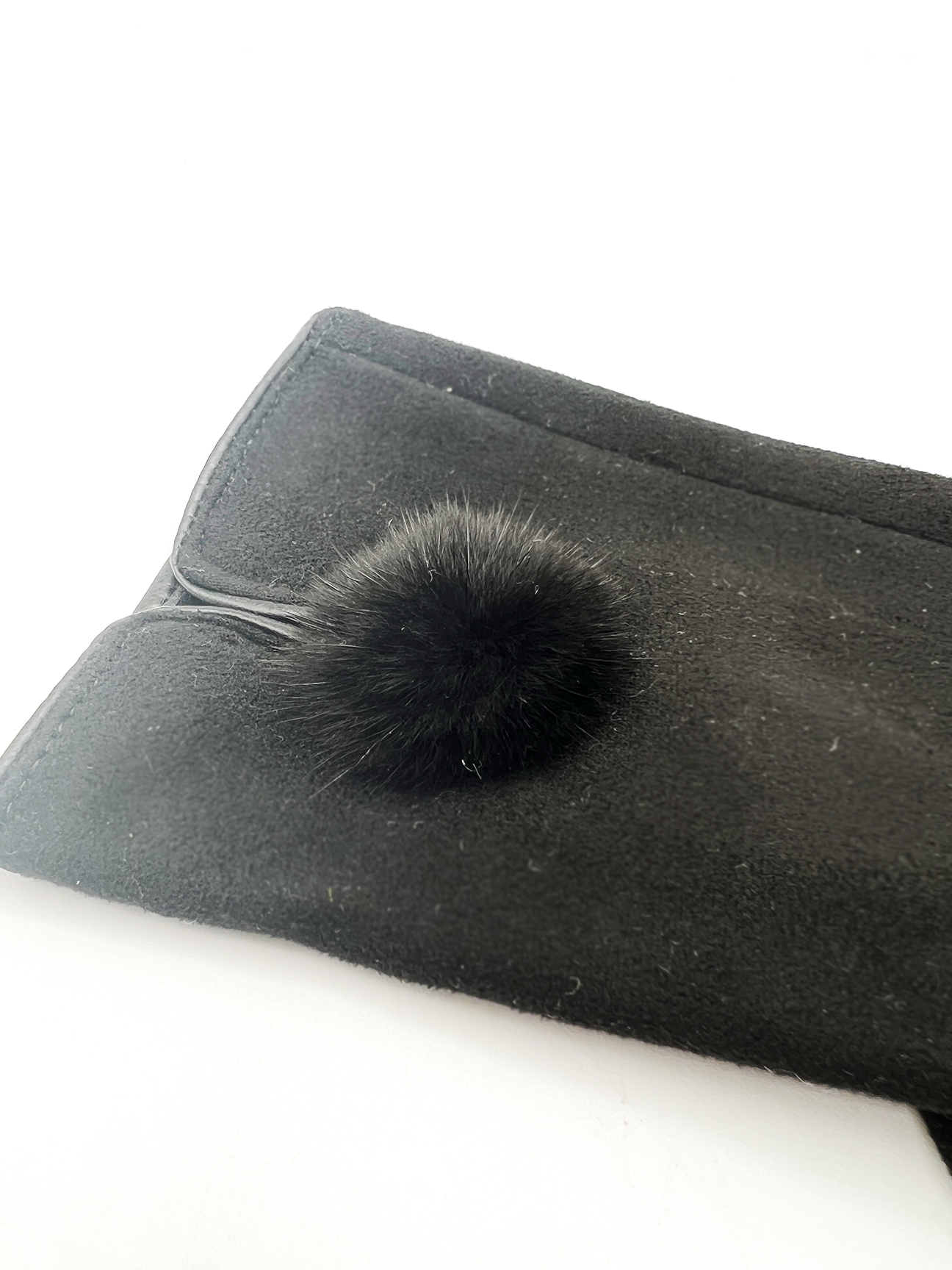 Sleek Black Gloves With Pom Pom - svnx