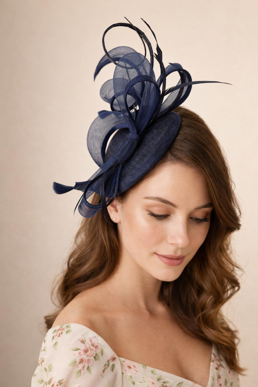 Round Pill Box Fascinator with Bow & Feathers in Navy - svnx