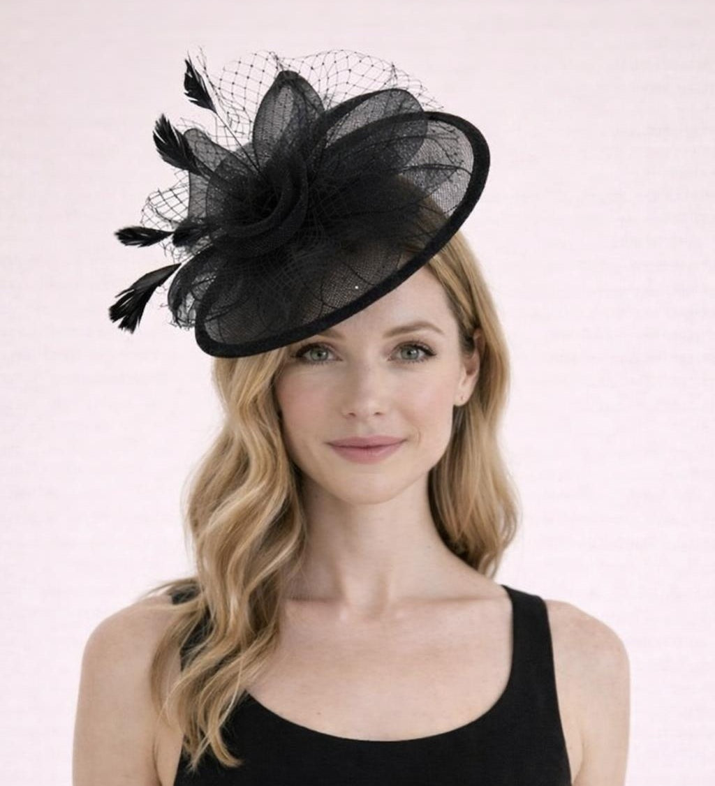 Floral Bow Mesh Detailing Fascinator in Black - svnx