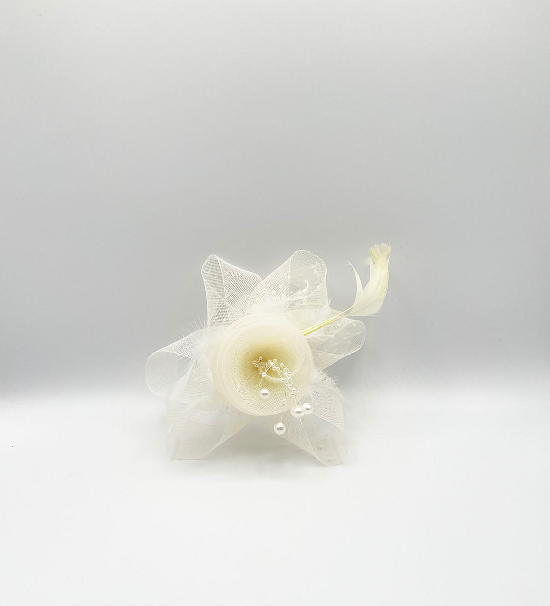 Rosette Faux Pearl & Polka Veil Feather Fascinator in Cream