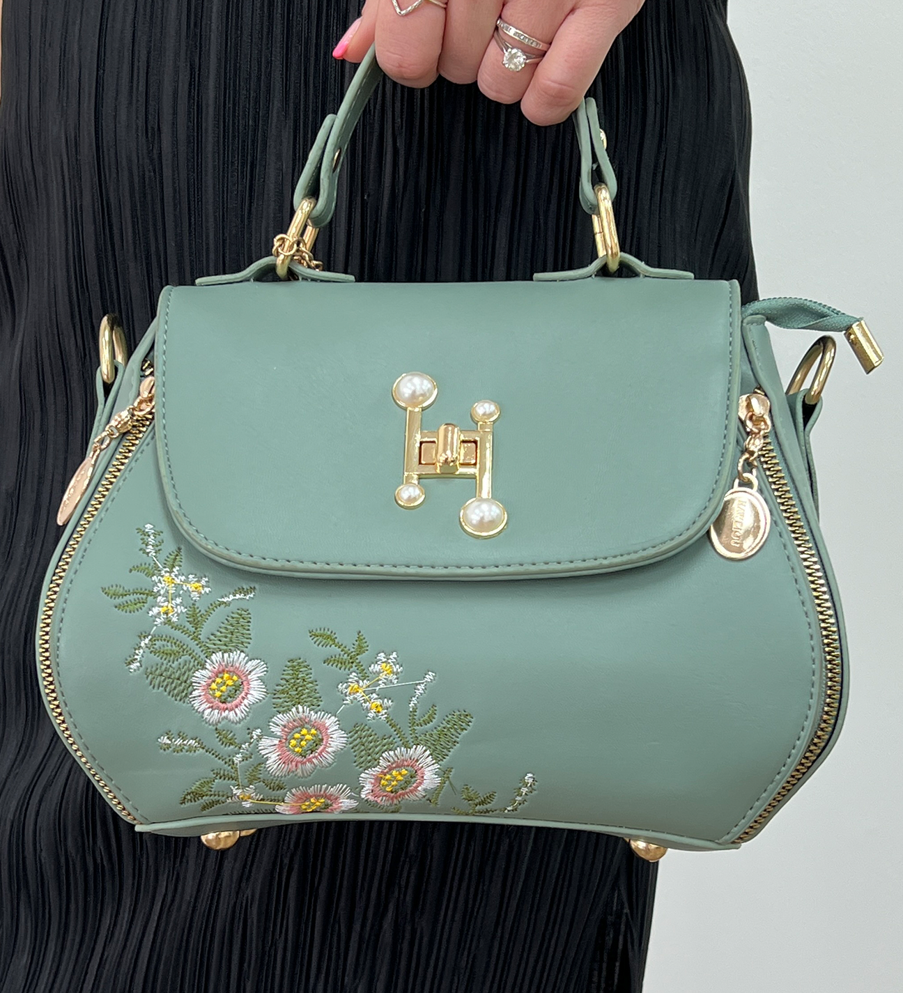 Embroidered Crossbody Bag - svnx