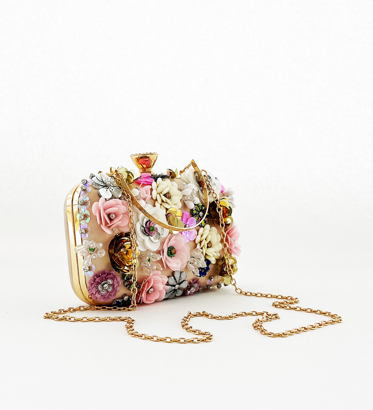 Floral Applique Clutch Bag in Cream - svnx
