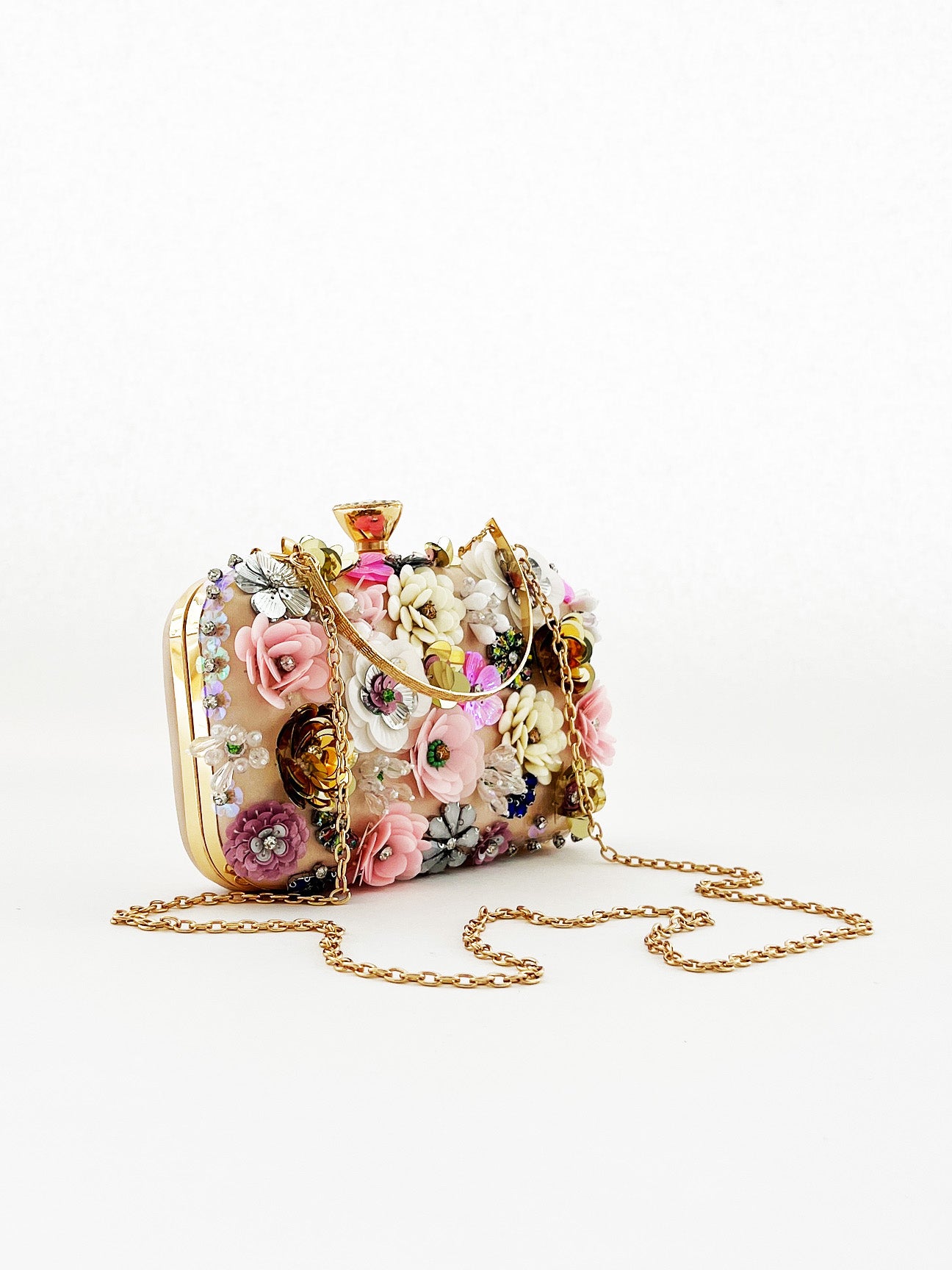 Floral Applique Clutch Bag in Cream - svnx