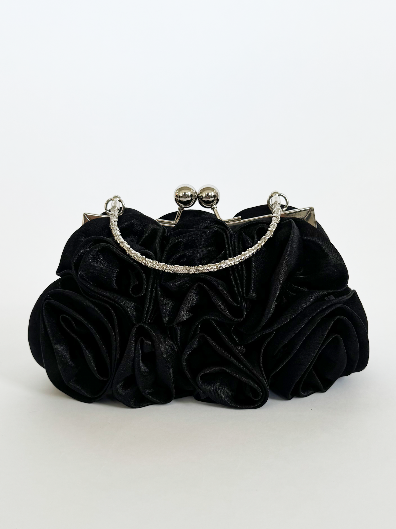 3D Rose Clutch Bag in Black - svnx