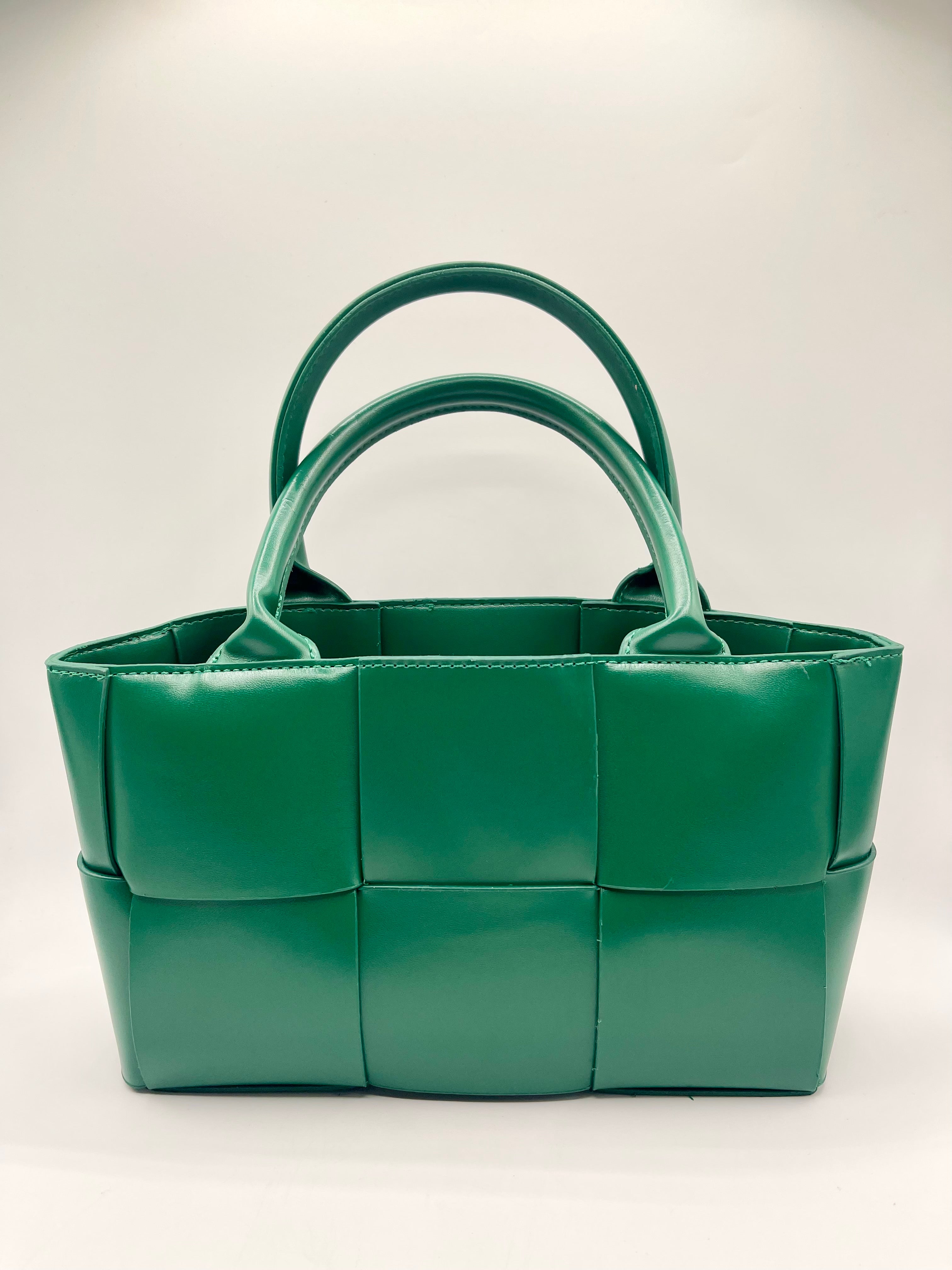 Woven Faux Leather Grab Bag in Green - svnx