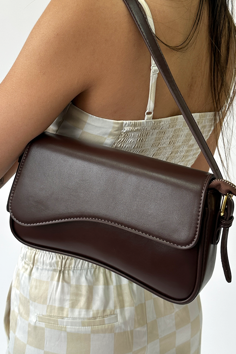 Curved Baguette Bag in Dark Brown - svnx