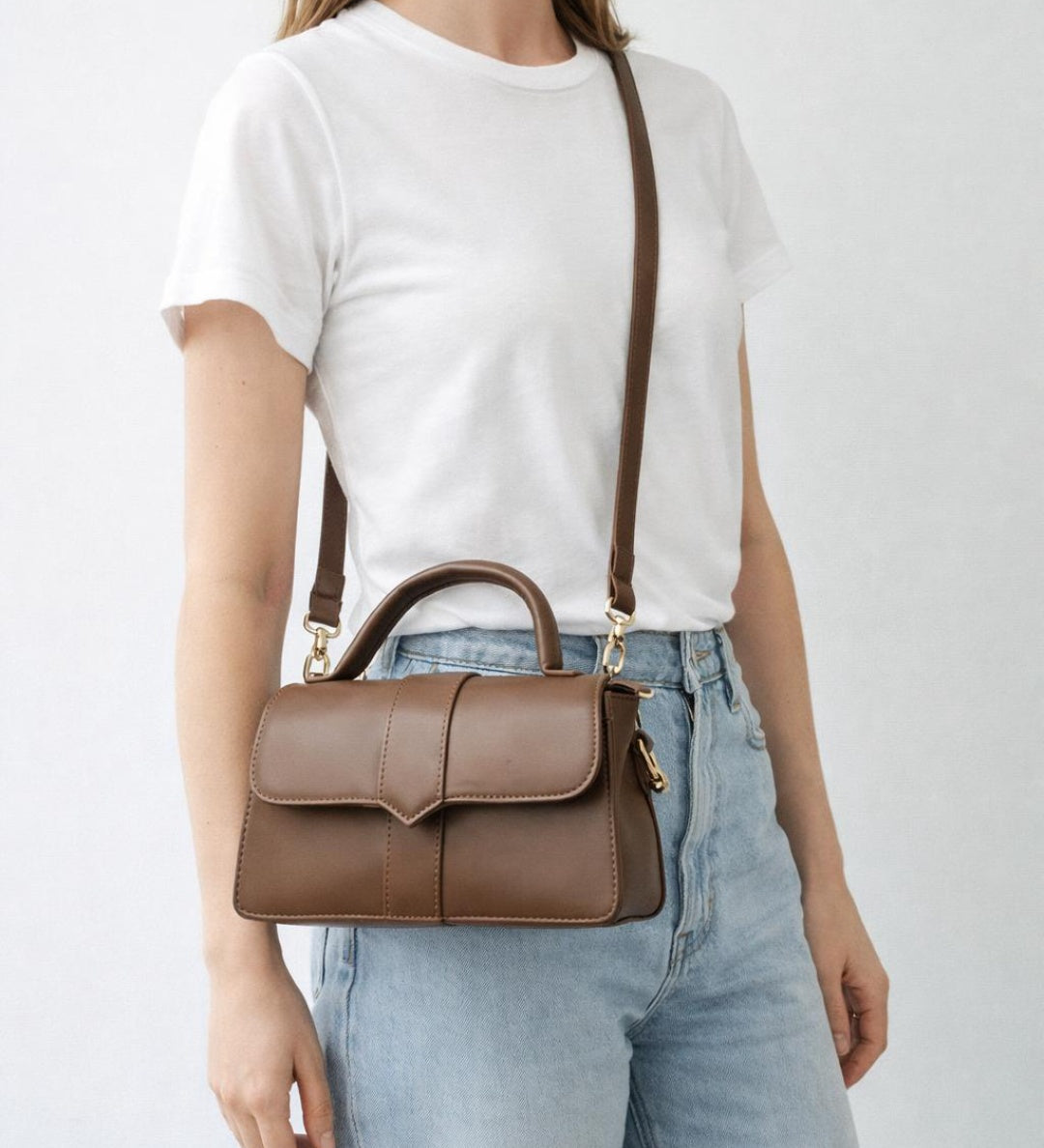 Small Crossbody Hard Top Handle Bag in Brown - svnx