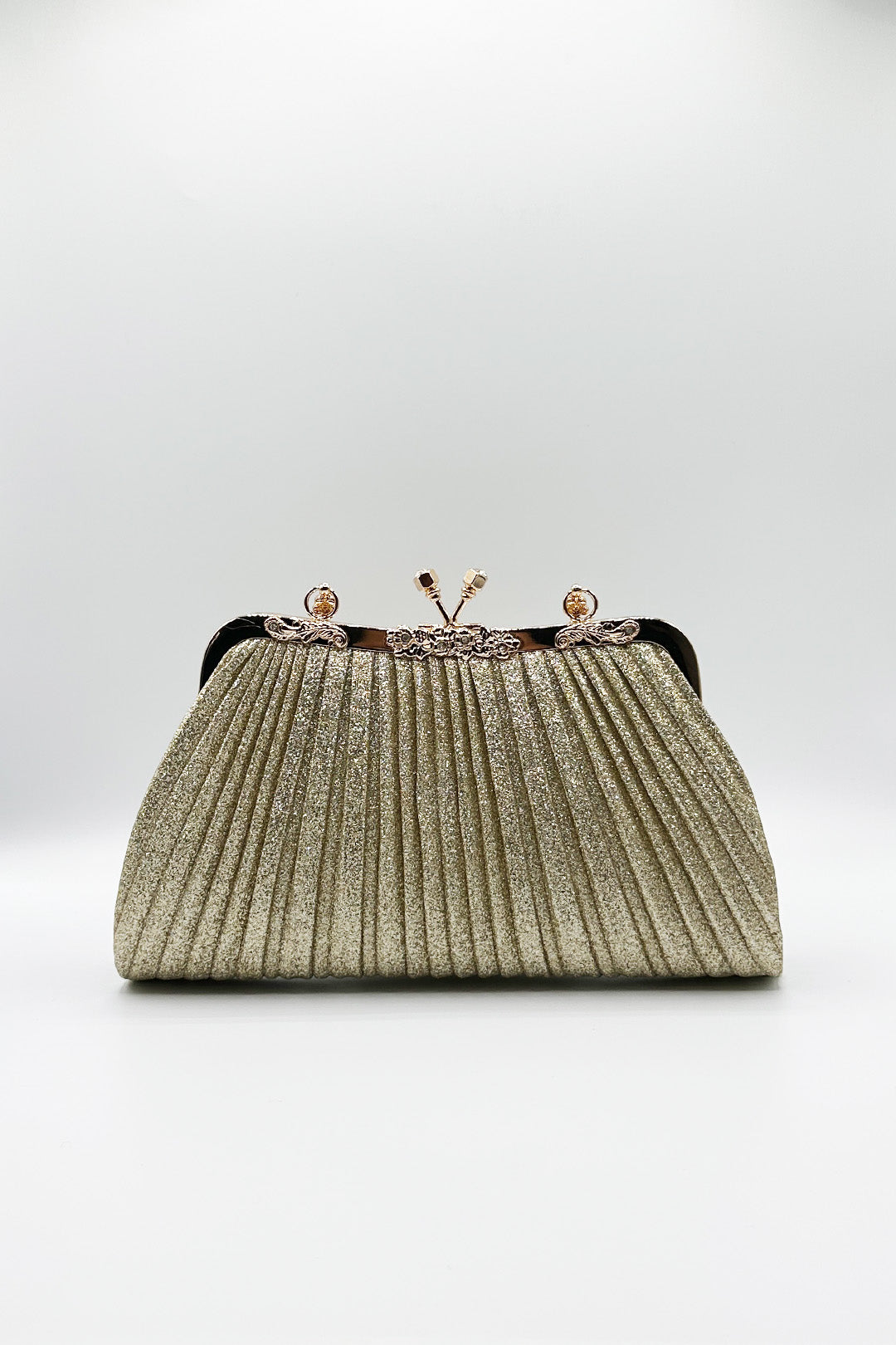 Glitter Metallic Fibre Clutch Bag in Gold - svnx