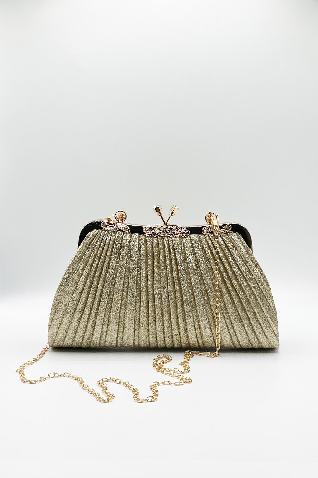 Glitter Metallic Fibre Clutch Bag in Gold - svnx