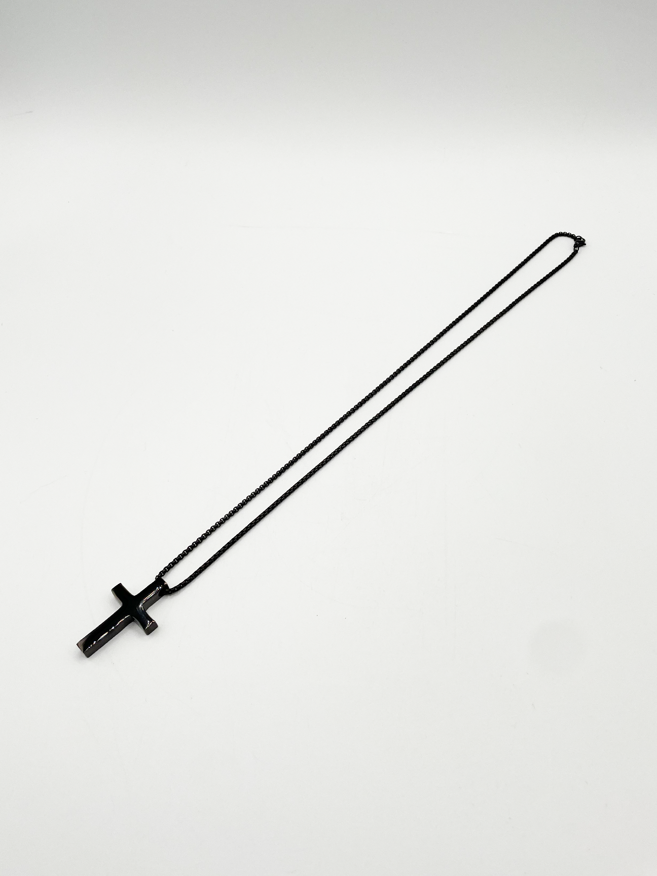 Cross Pendant Necklace in Black - svnx