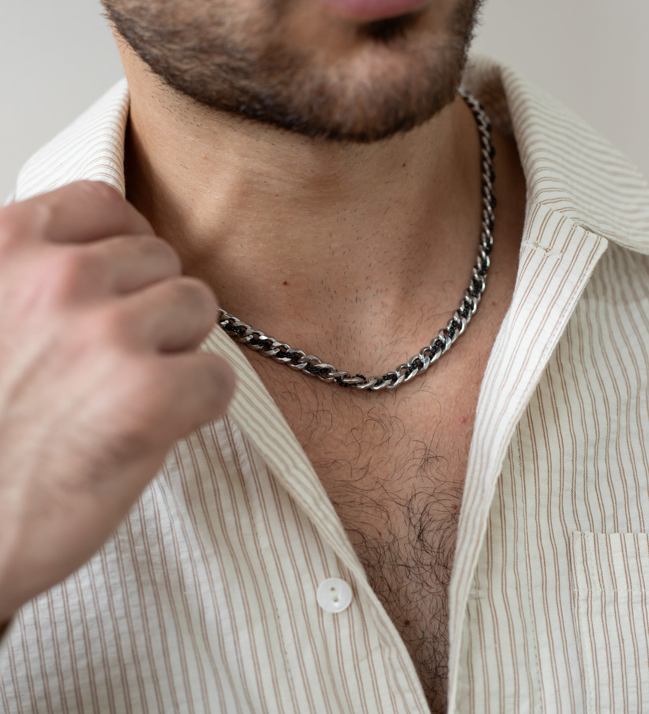 Silver and Black Woven Chain Necklace - svnx