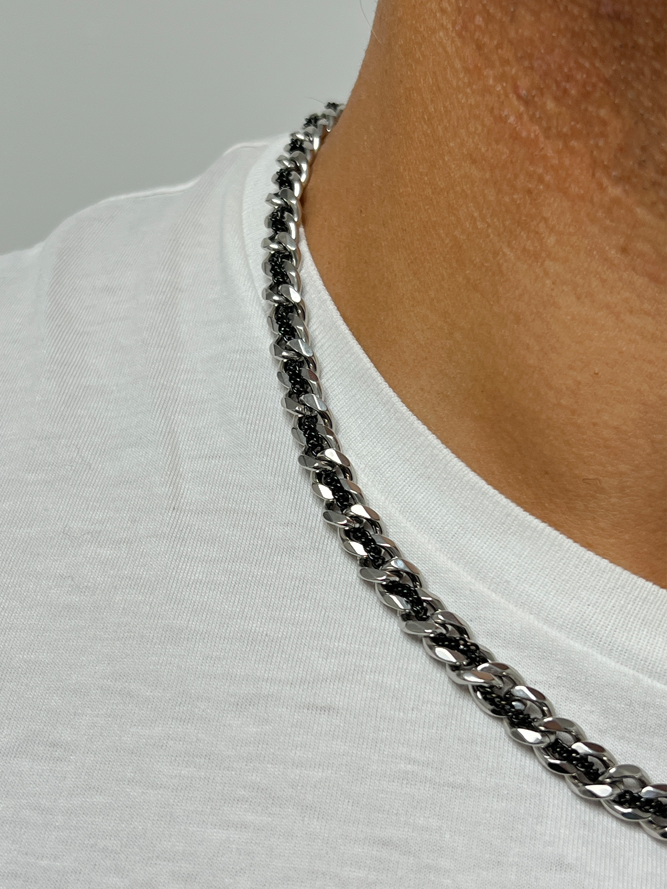 Silver and Black Woven Chain Necklace - svnx