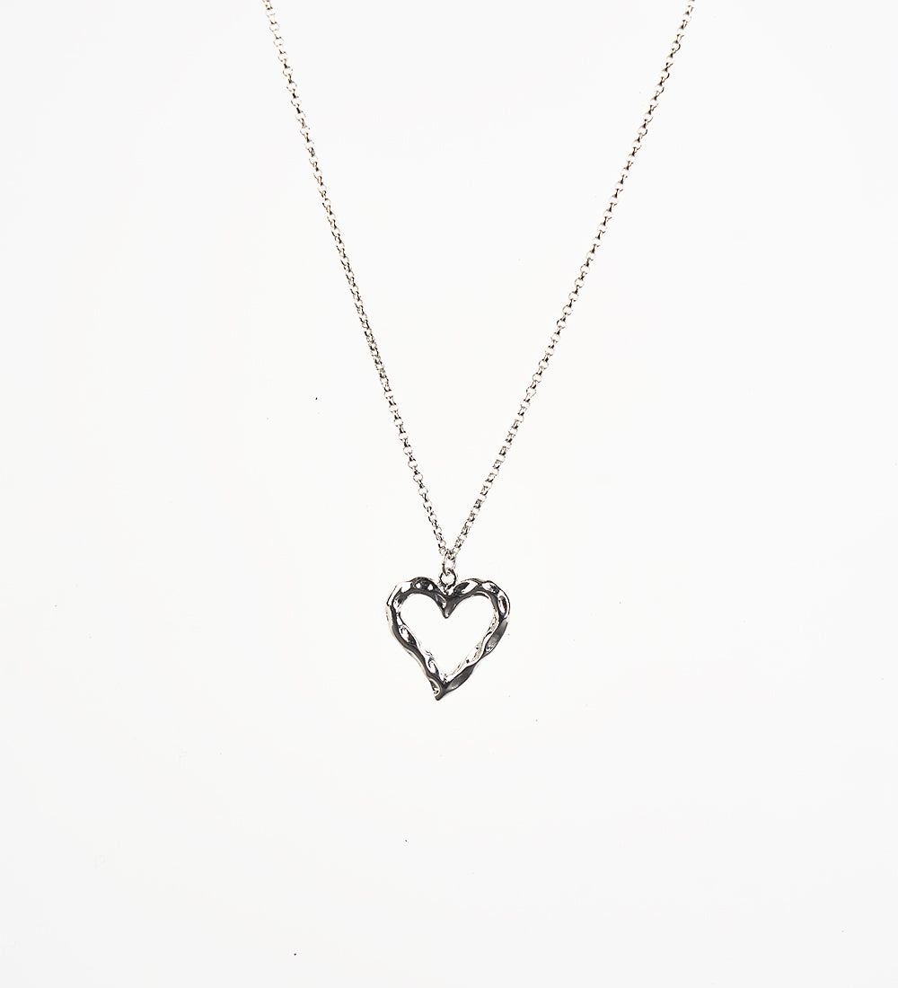 Heart Shape Pendant Necklace in Silver