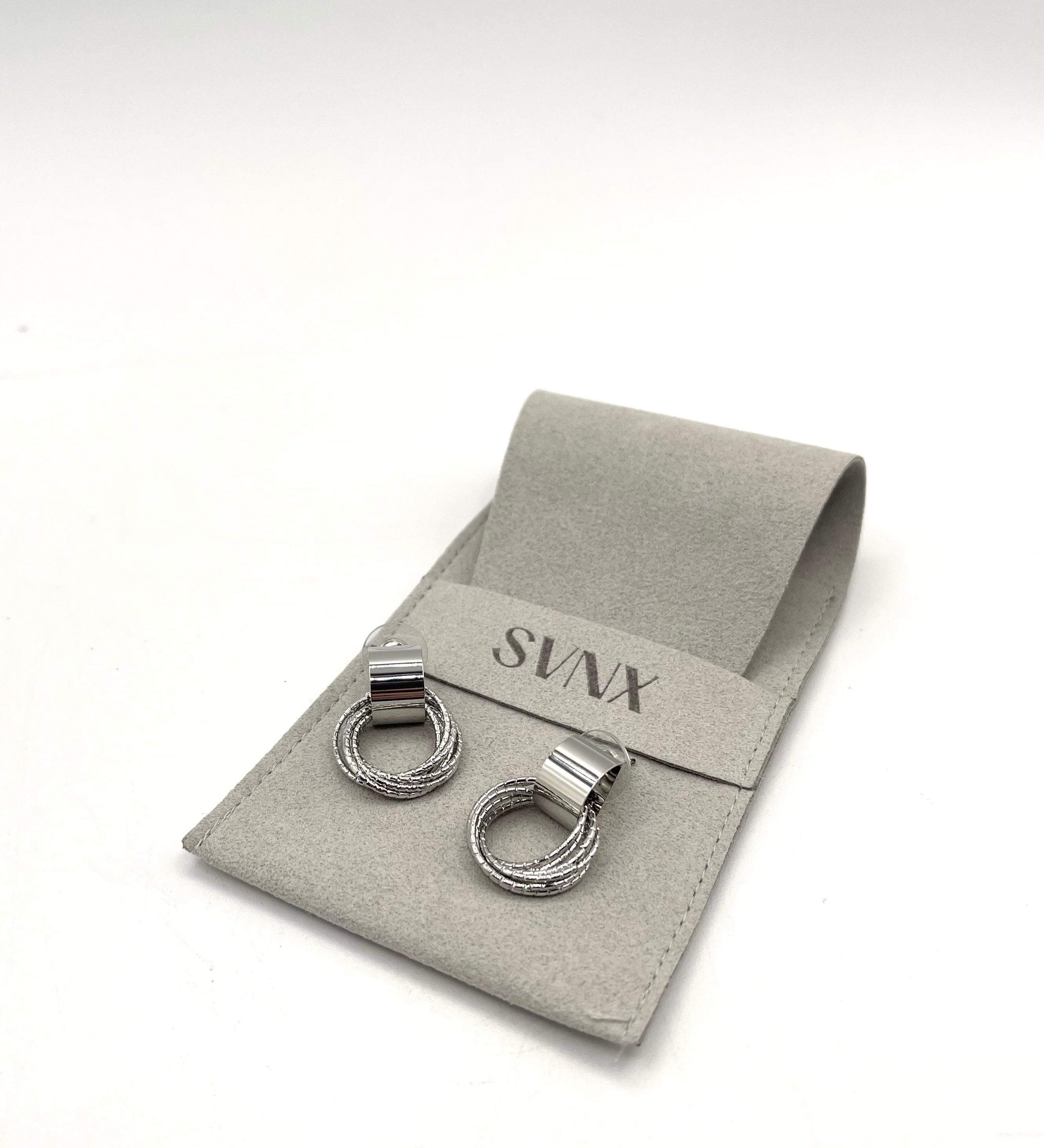 Multi-Layer Circle Stud Earrings in Silver - svnx