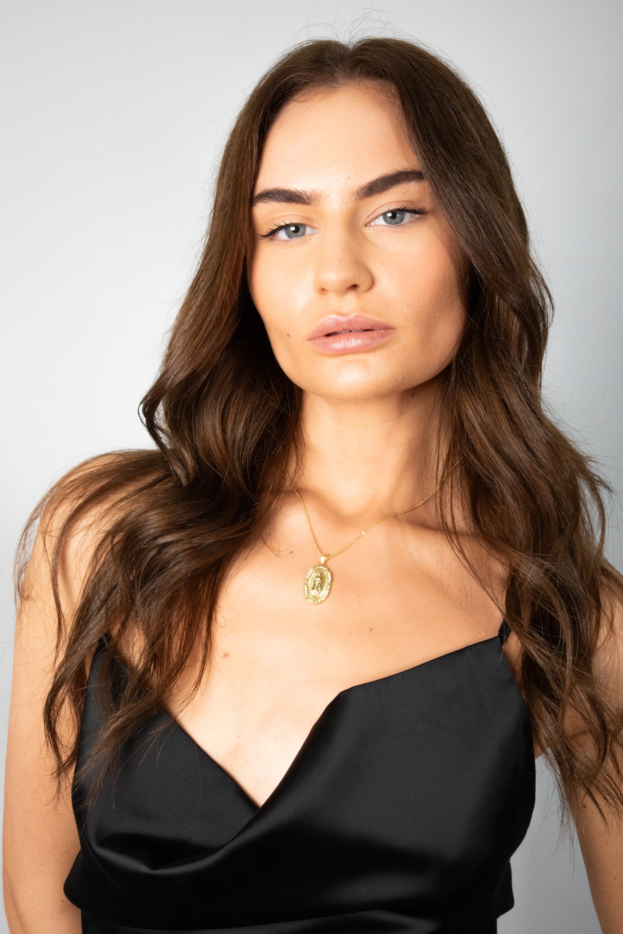 Virgin Mary Pendant Necklace with Gift Box - svnx