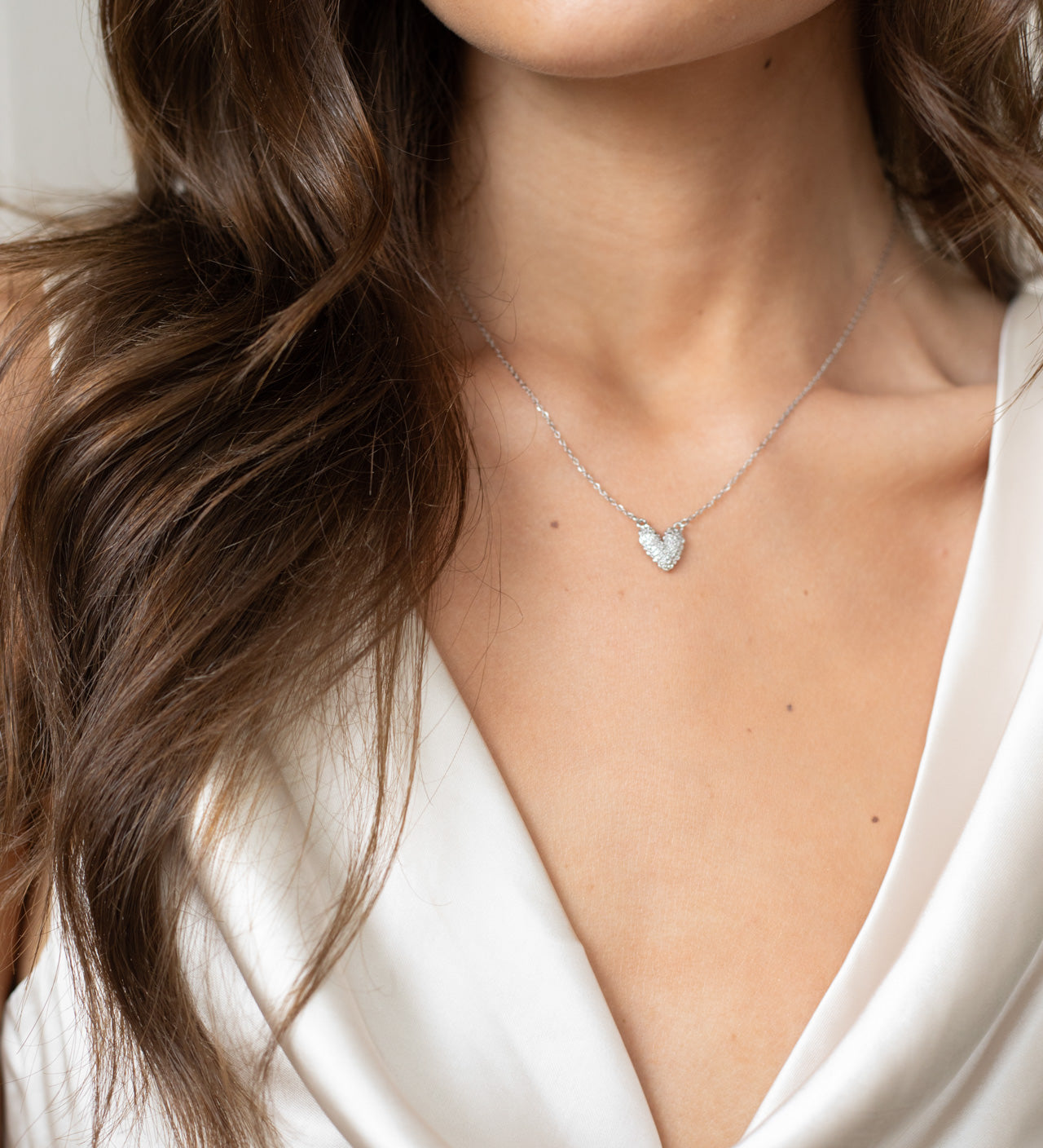 Diamante Heart Pendant Necklace in Silver - svnx