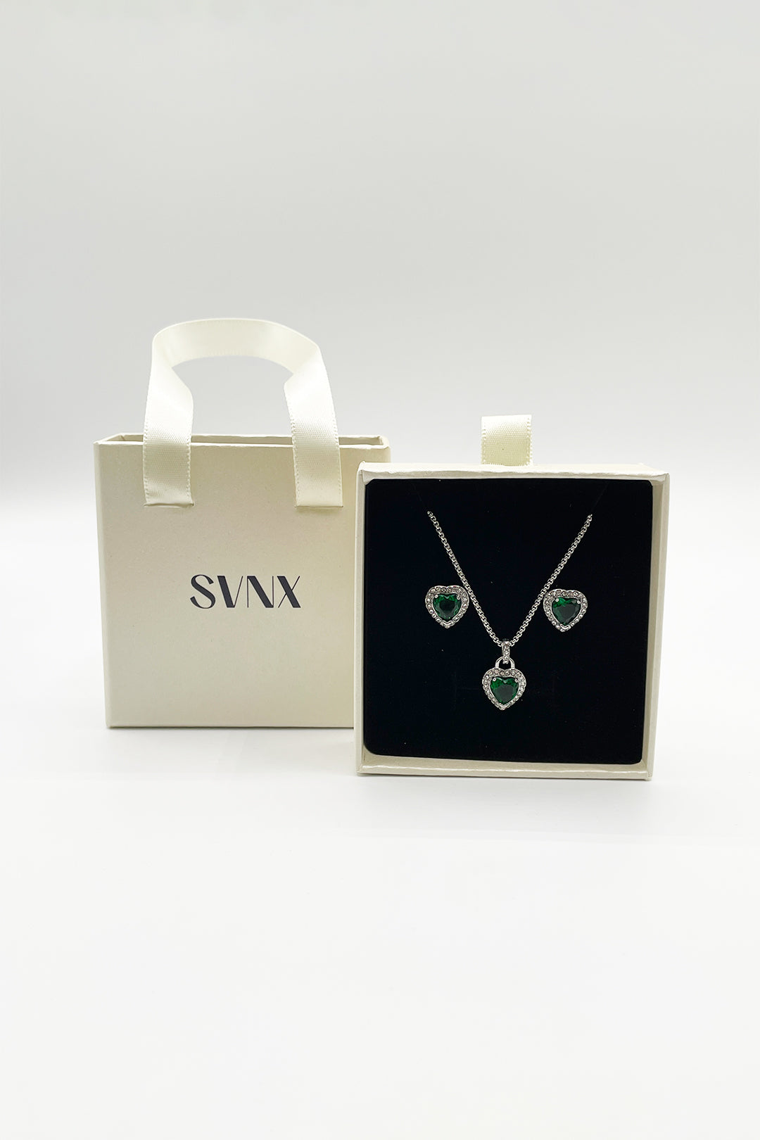 Green Diamante Heart Necklace and Earrings Set in Silver - svnx