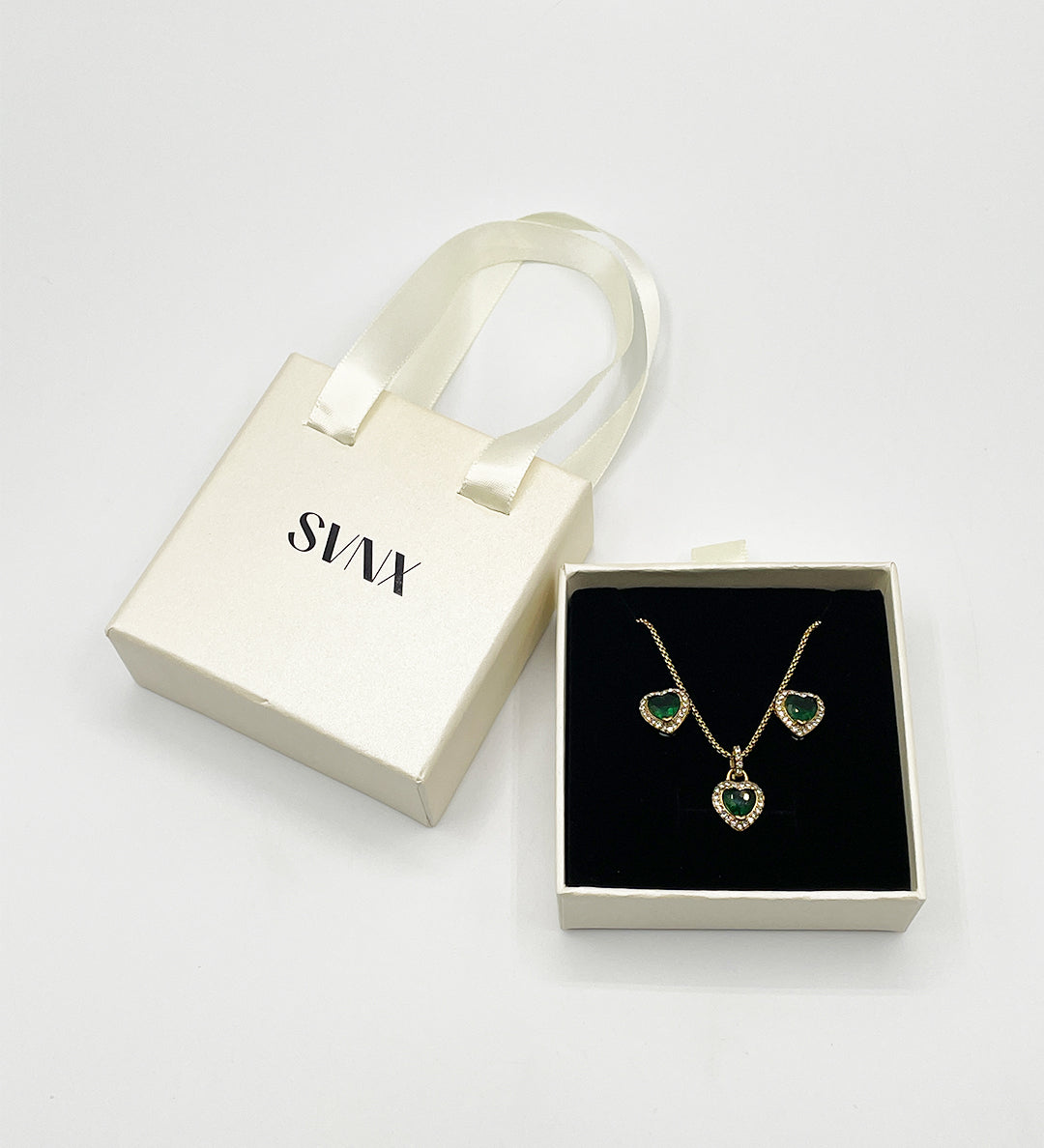Emerald Green Diamante Heart Necklace and Earrings Set in Gold - svnx