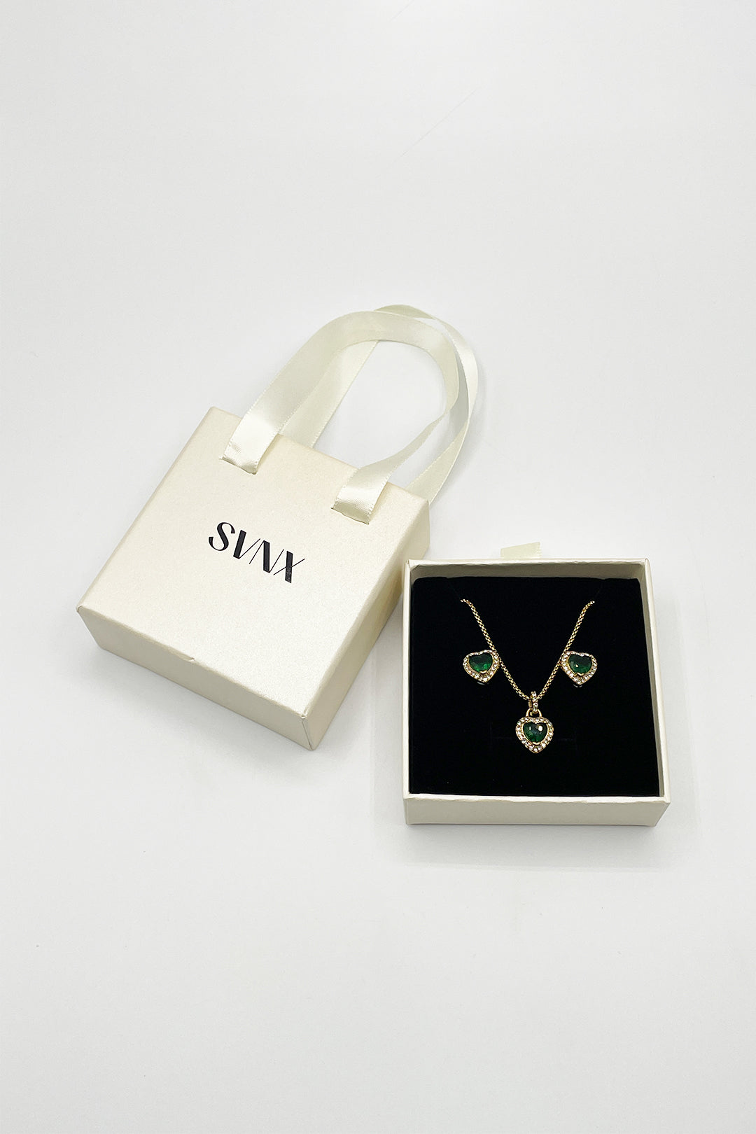 Emerald Green Diamante Heart Necklace and Earrings Set in Gold - svnx