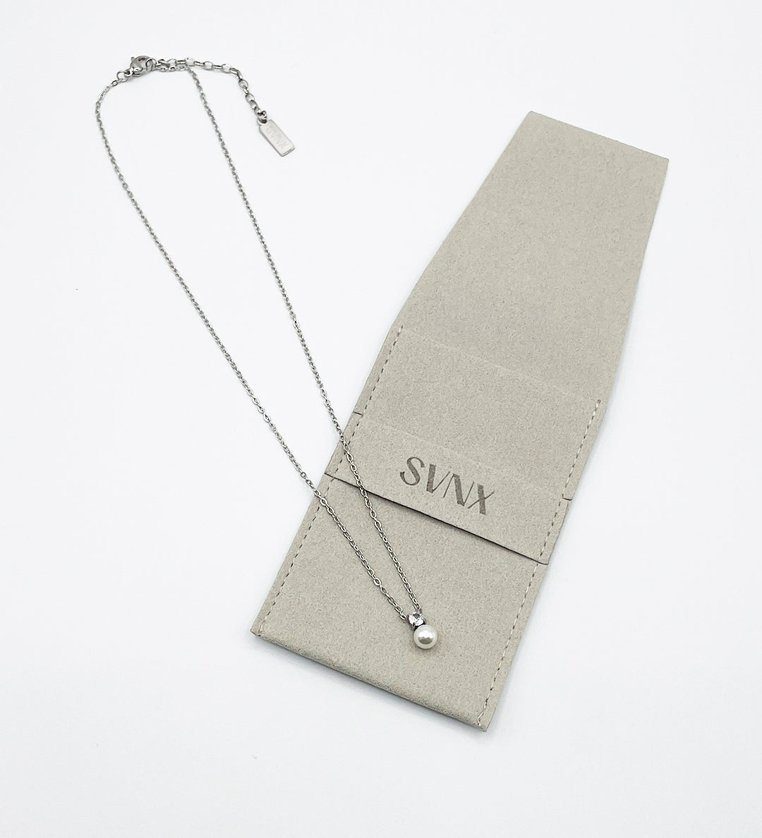 Mini Pearl Diamante Necklace in Silver - svnx