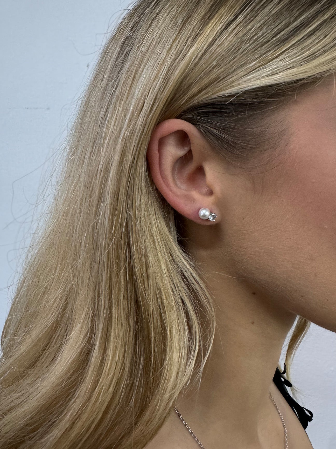 Mini Pearl Diamante Earrings in Silver - Gift Boxed - svnx
