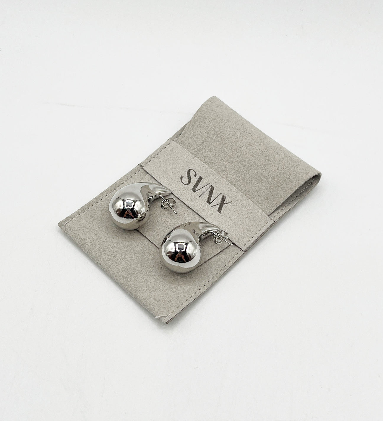 Chunky Droplet Earrings in Silver - svnx