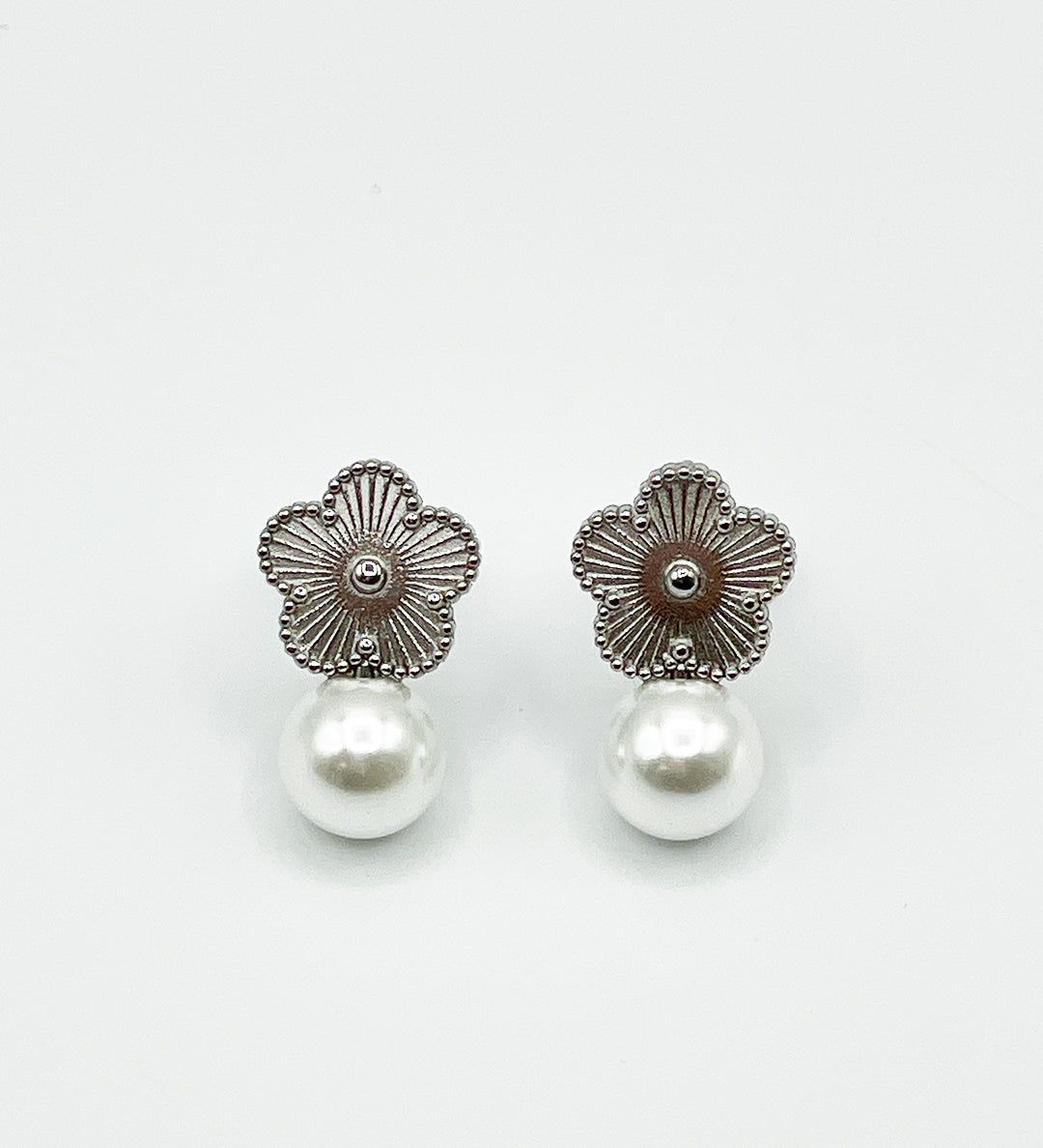 Floral Pearl Stud Earrings & Bracelet Set in Silver - Gift Boxed