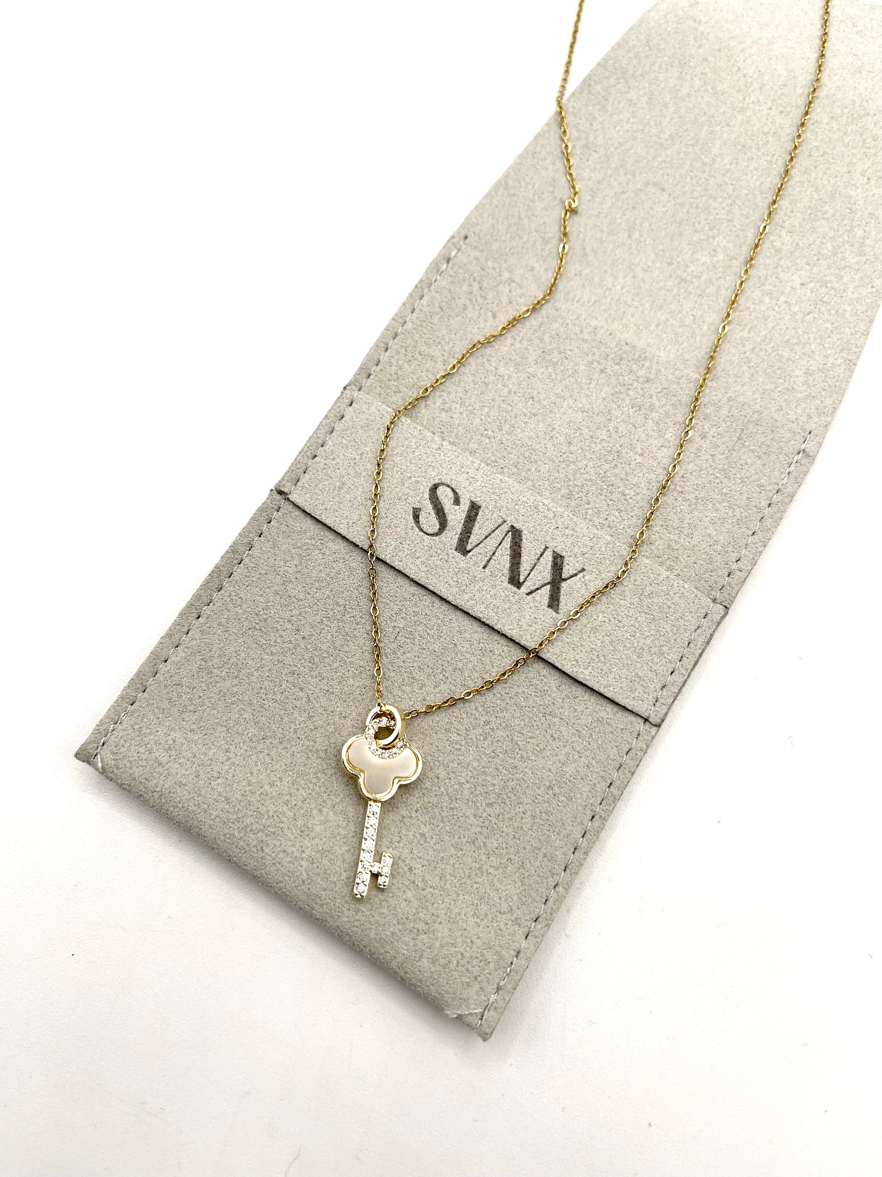 Key Diamante Pendant Necklace - svnx