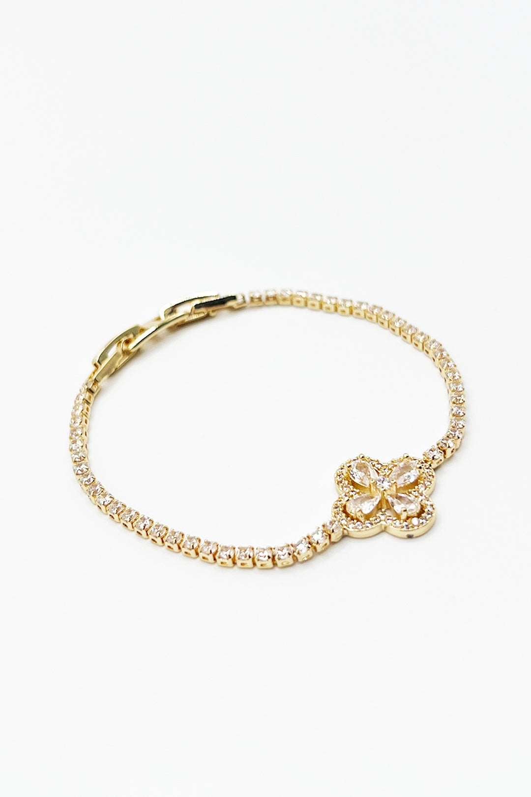 Clover Diamante Bracelet In Gold - Gift Boxed - svnx