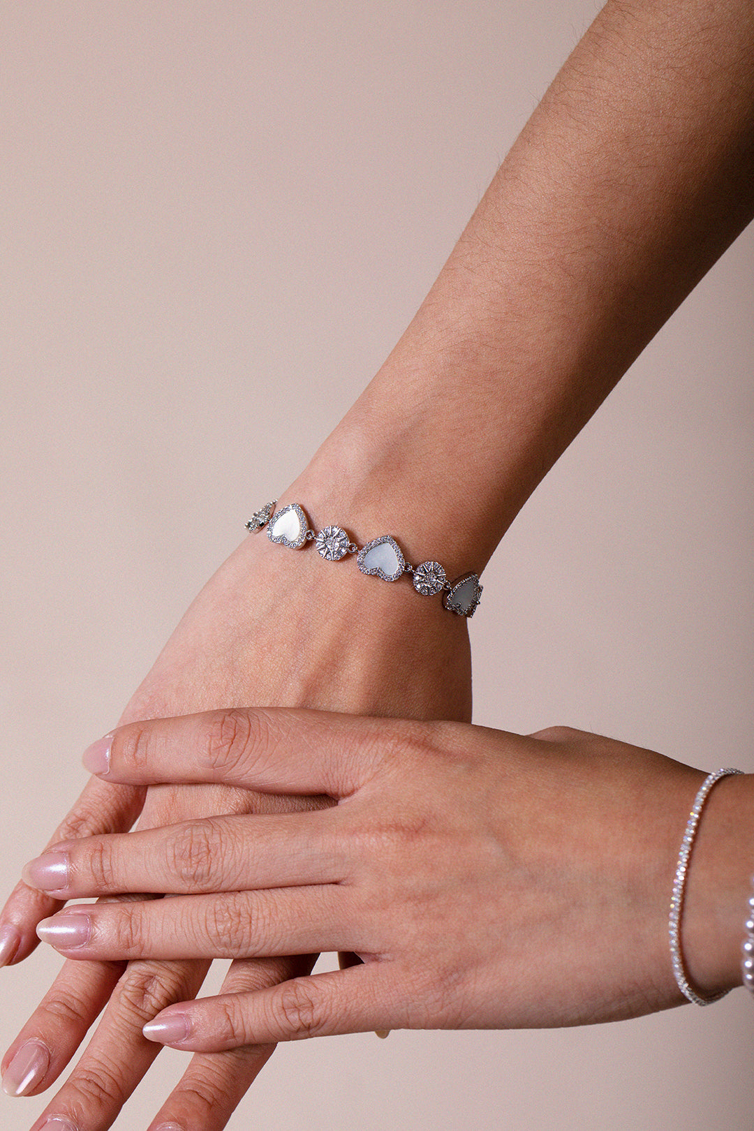 Heart Diamante Bracelet in Silver with Gift Box - svnx