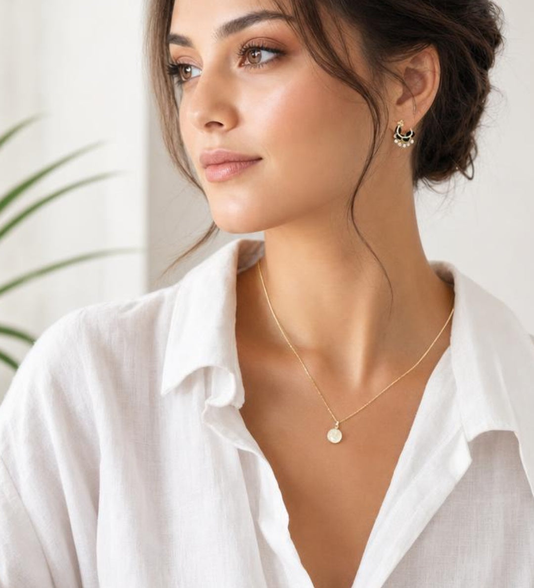 Pearl & Noir Chain Double Hoop Earrings in Gold