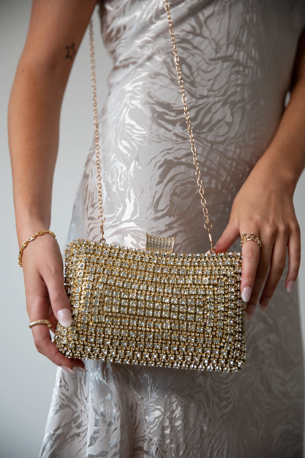 Diamante clutch online