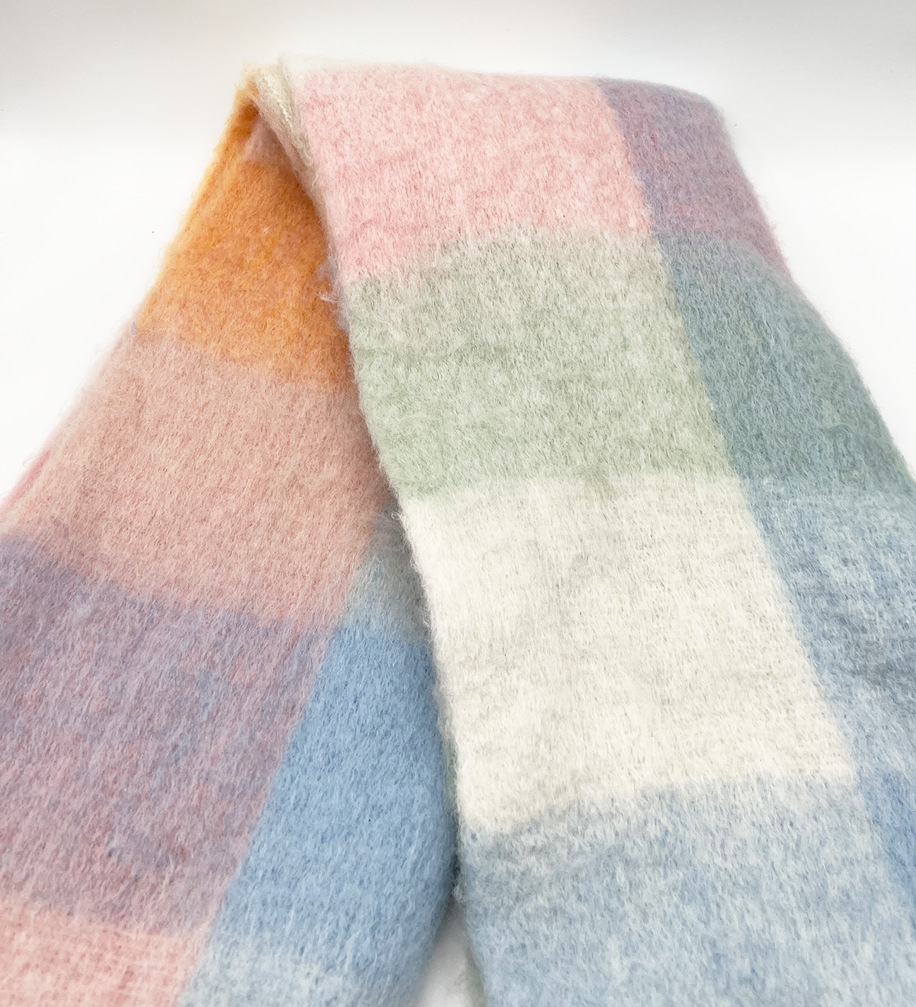 Light Check Scarf & Beanie Set