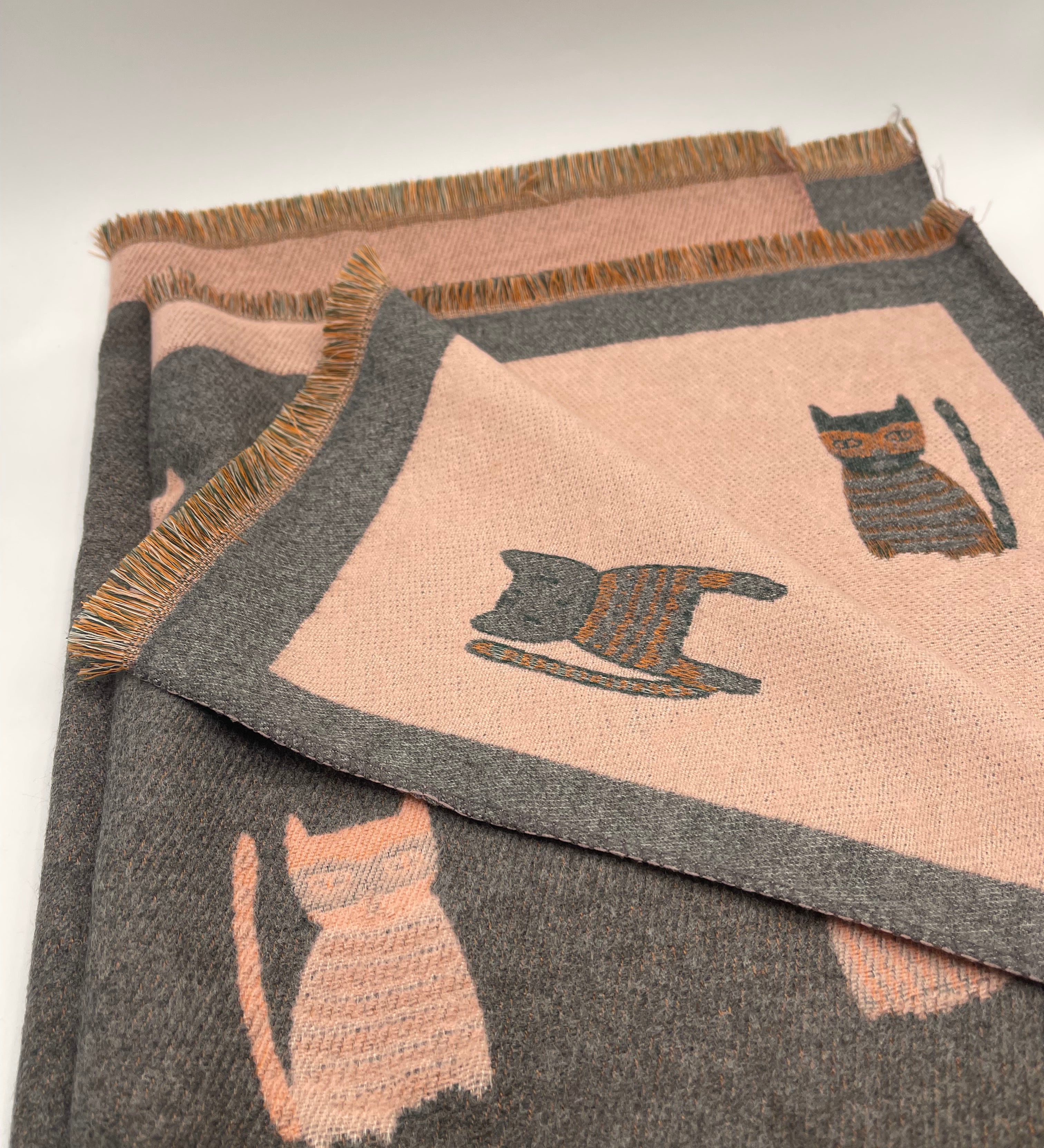 Cat Printed Scarf in Pink & Grey - Wool Blend - svnx