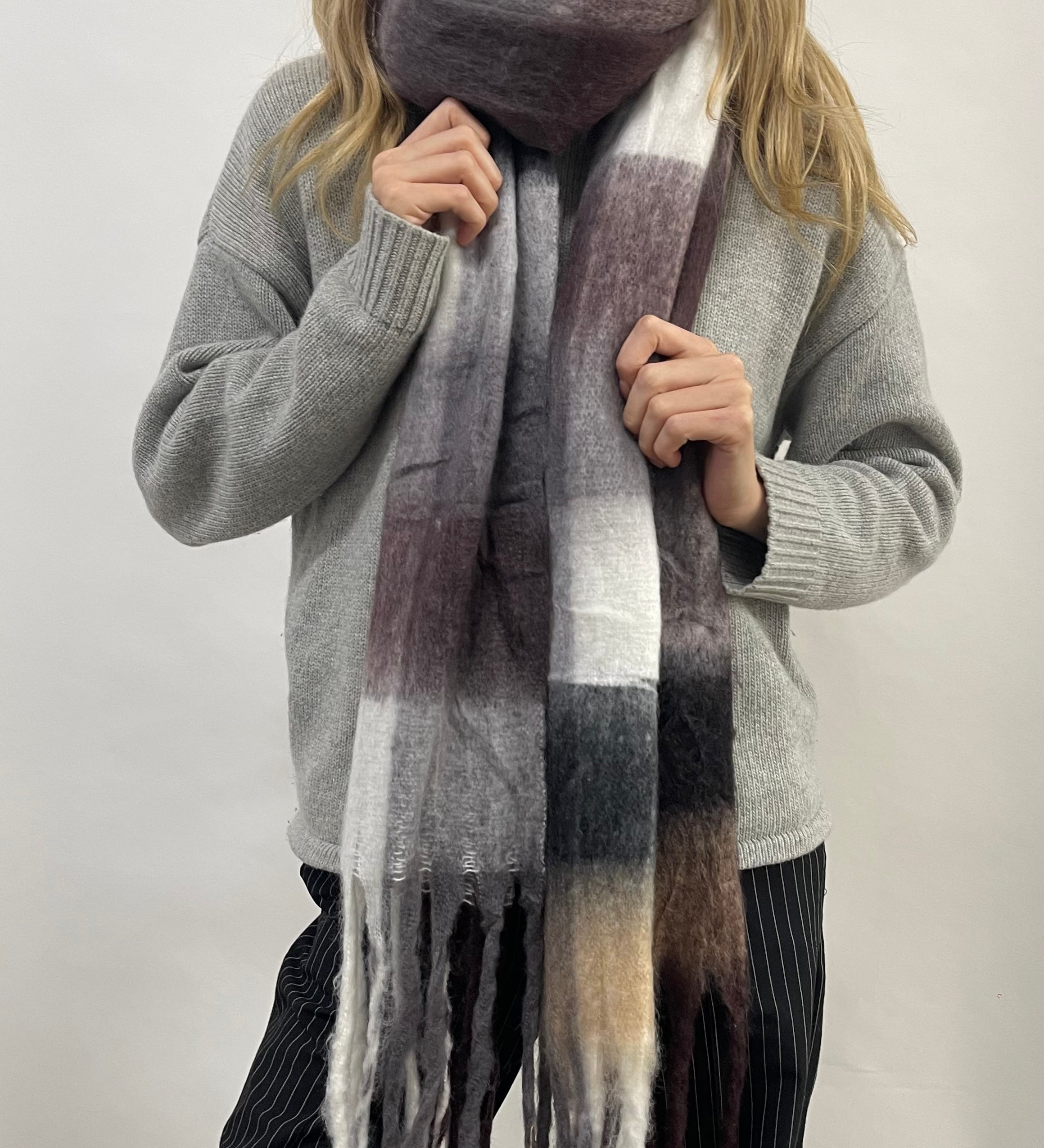 Soft Chunky Checked Scarf with Tassels - Muted Browns - svnx