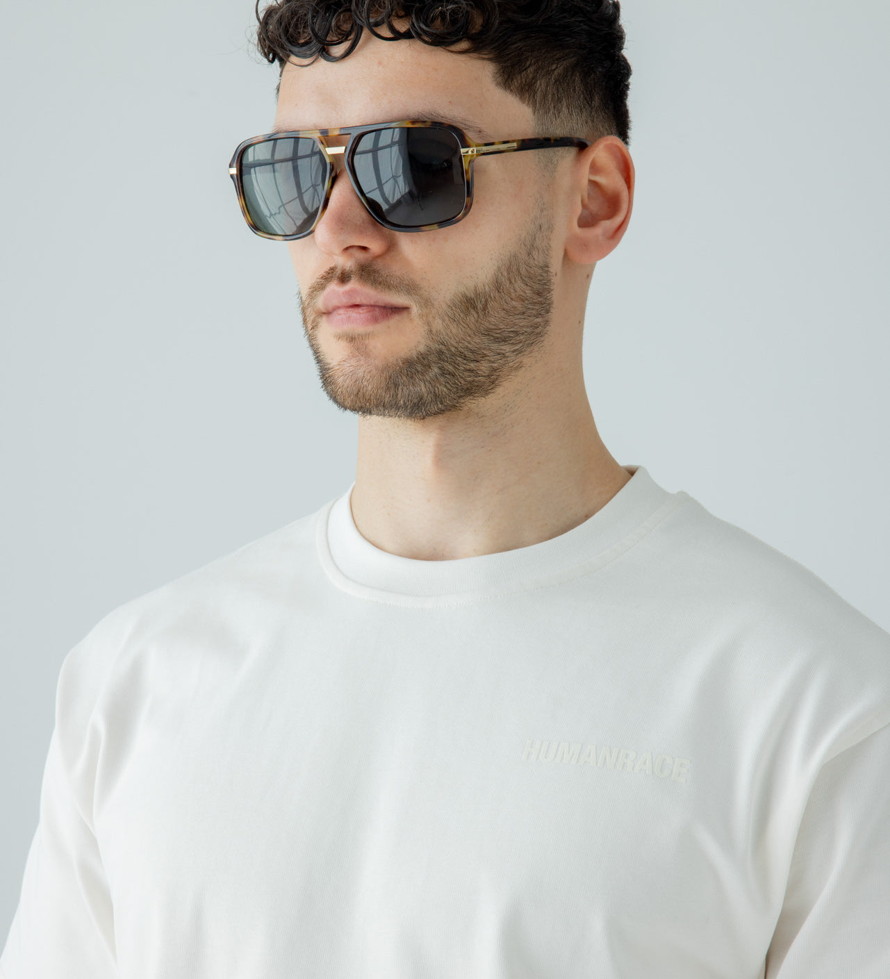 Tortoiseshell Navigator Sunglasses with Green Lenses - svnx