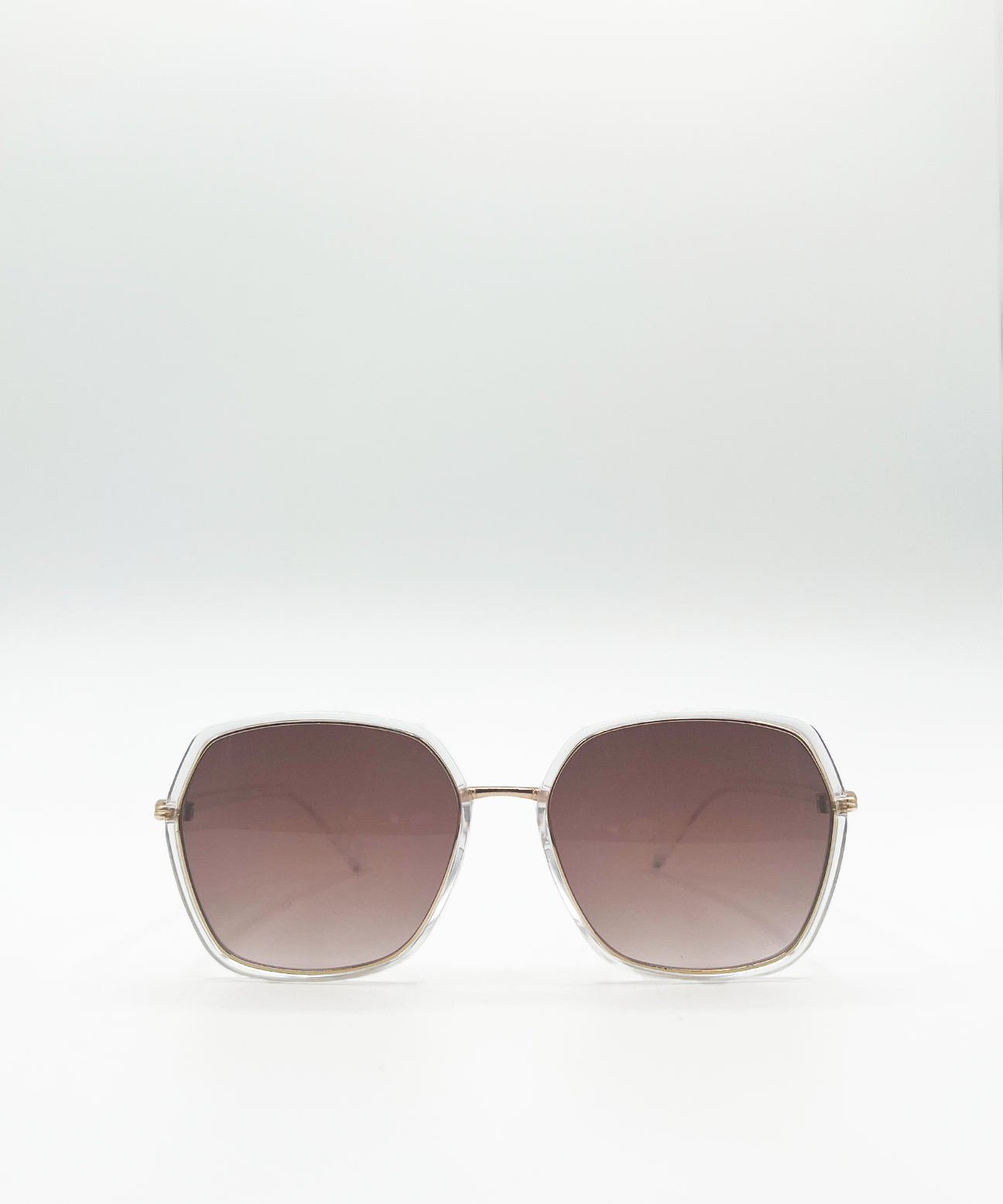 Plastic frame oversized sunglasses