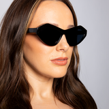 Vintage Style Angular Sunglasses in Black