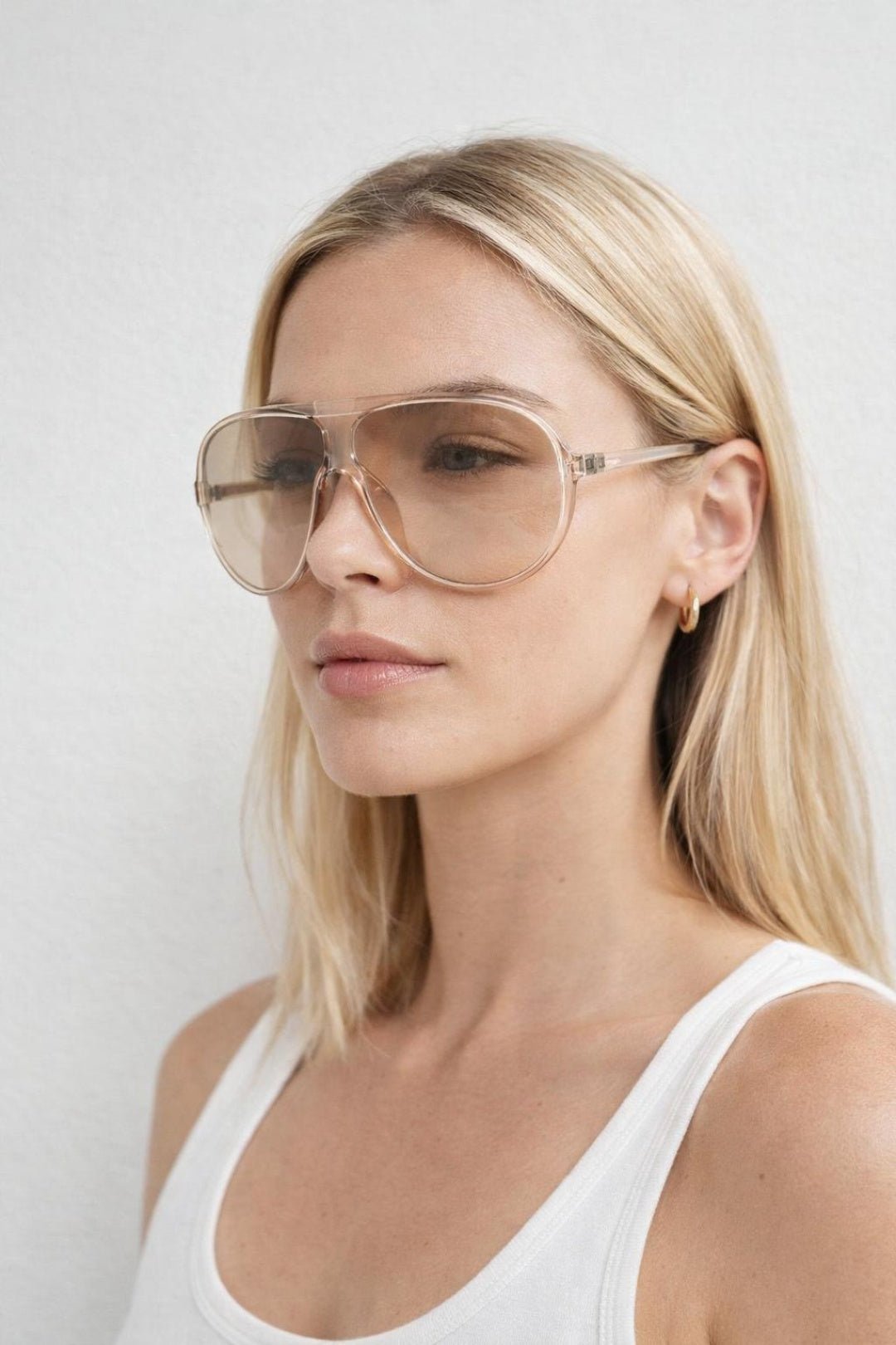 Wave Mask Sunglasses in Champagne - svnx