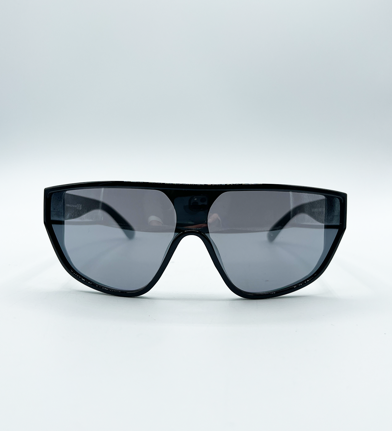 SVNX Smoke Shield Sunglasses In Black - svnx